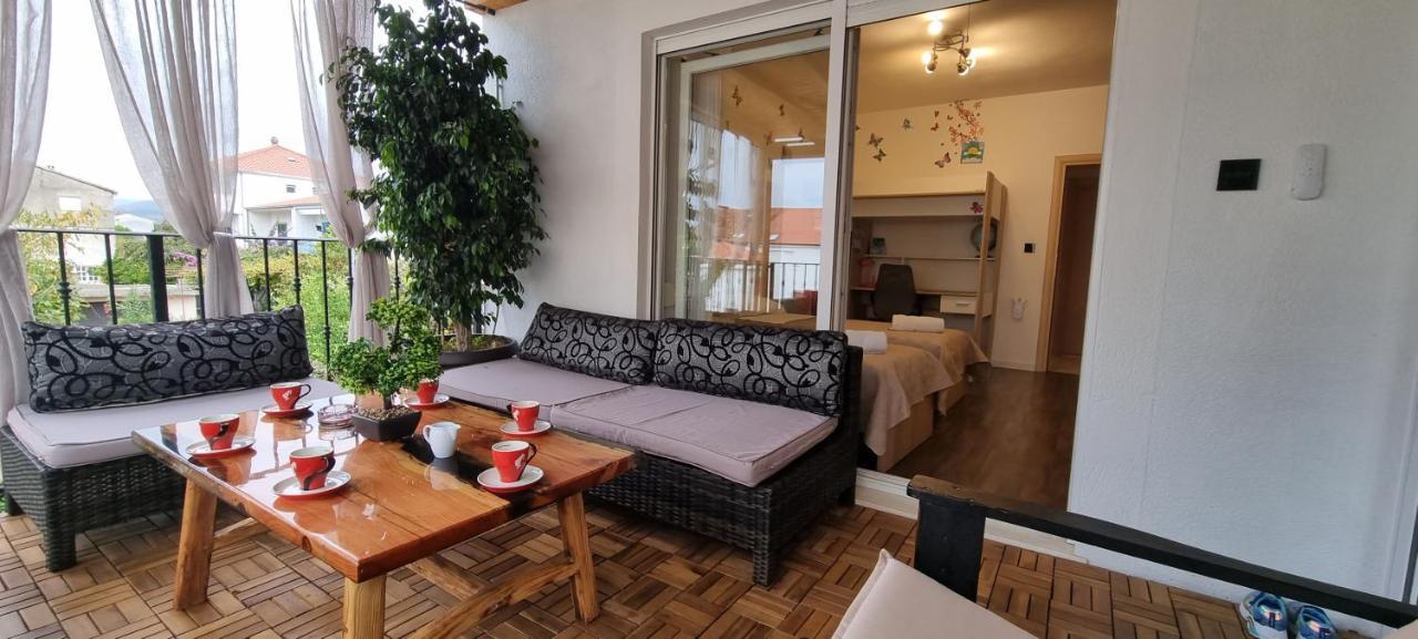 Luxurious Three Bedrooms Apartment With Two Terraces Kastela Luaran gambar