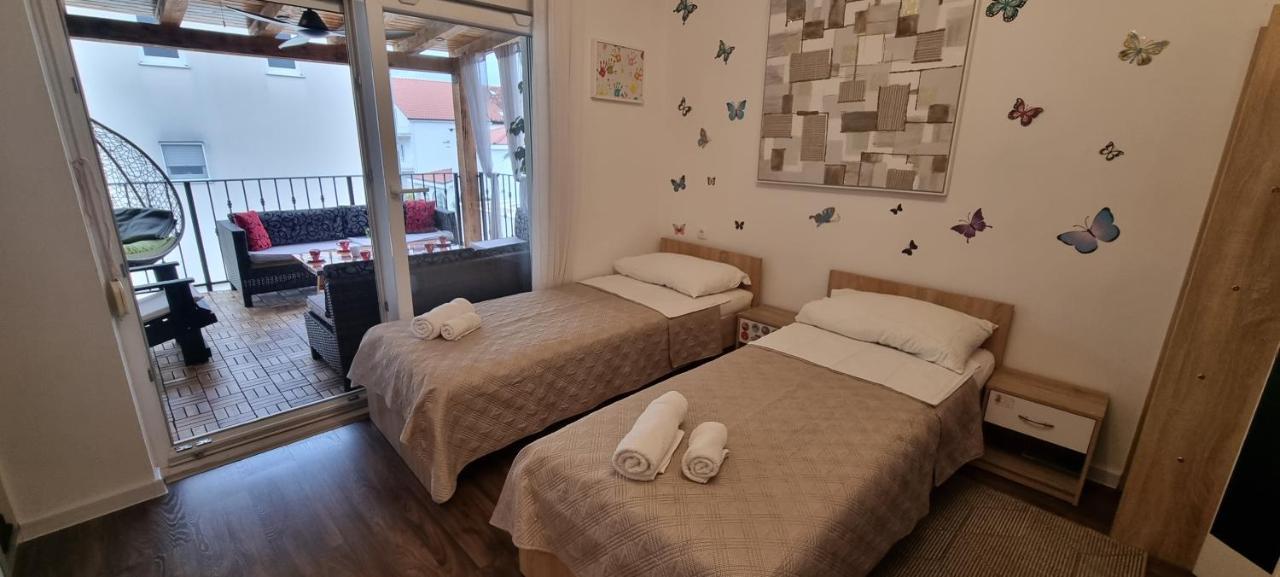Luxurious Three Bedrooms Apartment With Two Terraces Kastela Luaran gambar