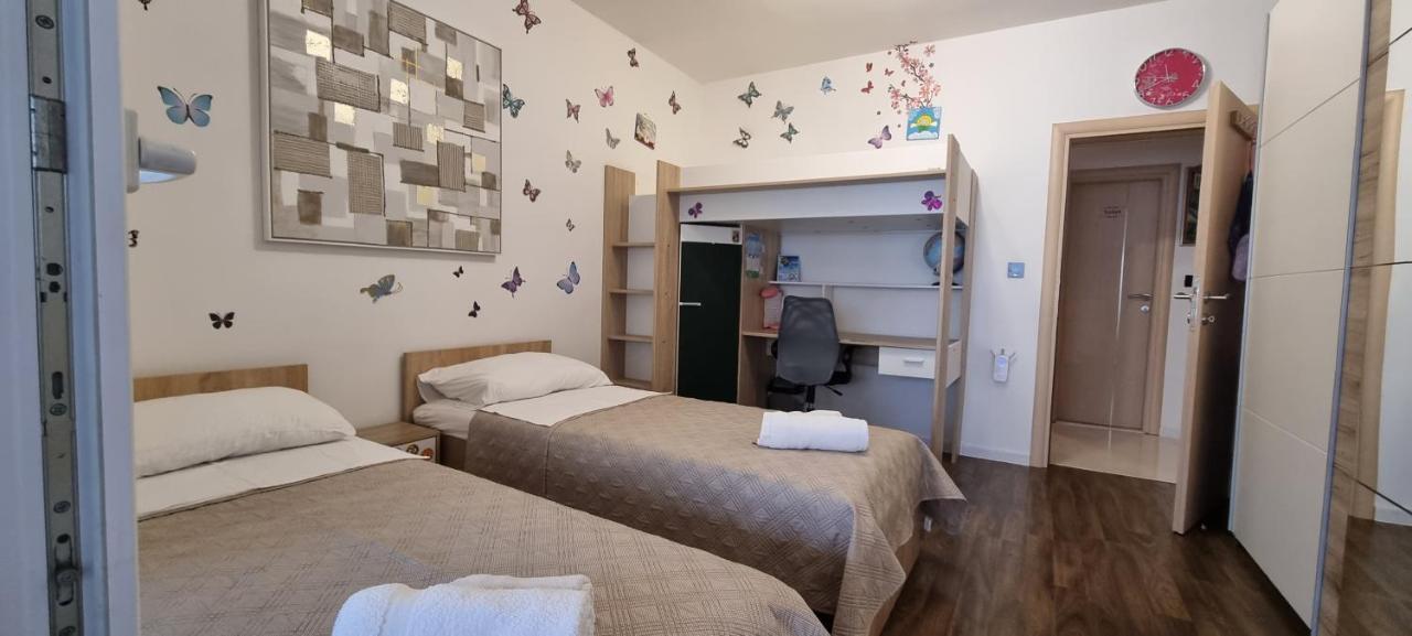 Luxurious Three Bedrooms Apartment With Two Terraces Kastela Luaran gambar